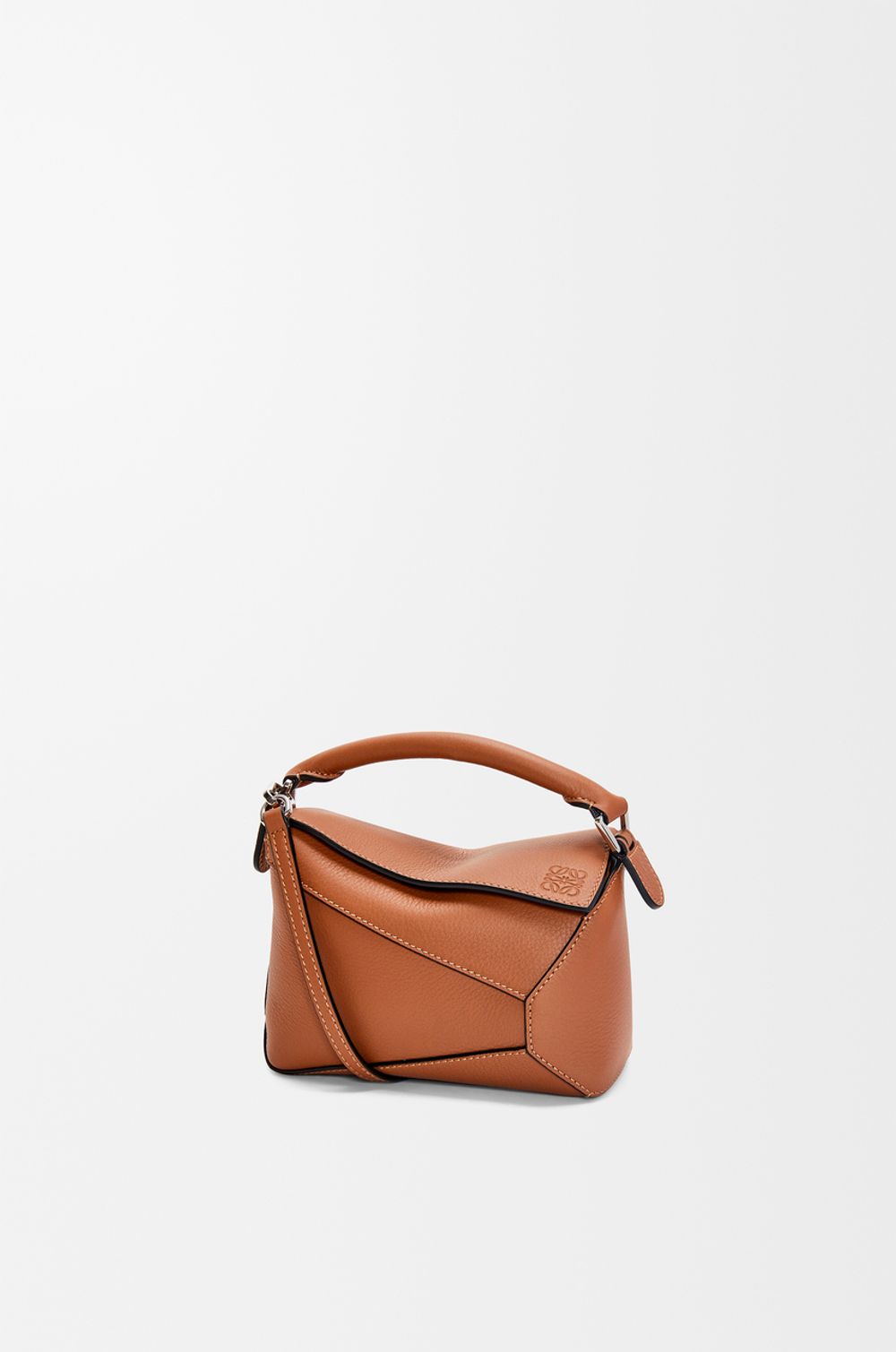Loewe Мини-сумка Puzzle Edge из классической телячьей кожи, коричневый