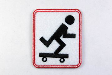 Нашивка Warning skaters! Внимание скейтеры!