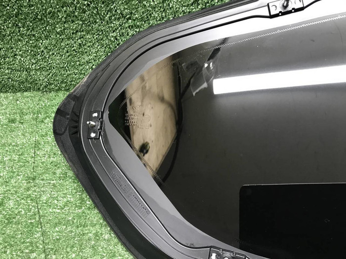 Форточка задняя левая Hyundai Santa Fe 4 TM 18-24