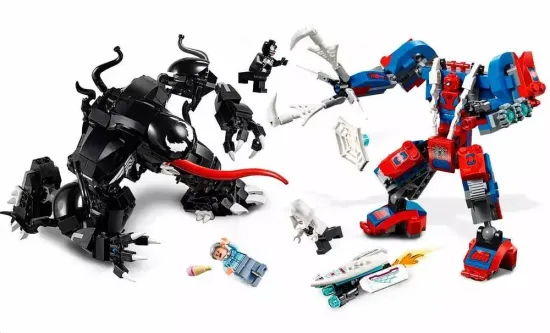 Конструктор Супер герои " Человек Паук против Венома ", 604  дет.