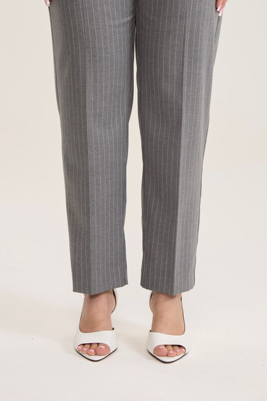 Туфли из кожи под рептилию с золотым каблуком, белый