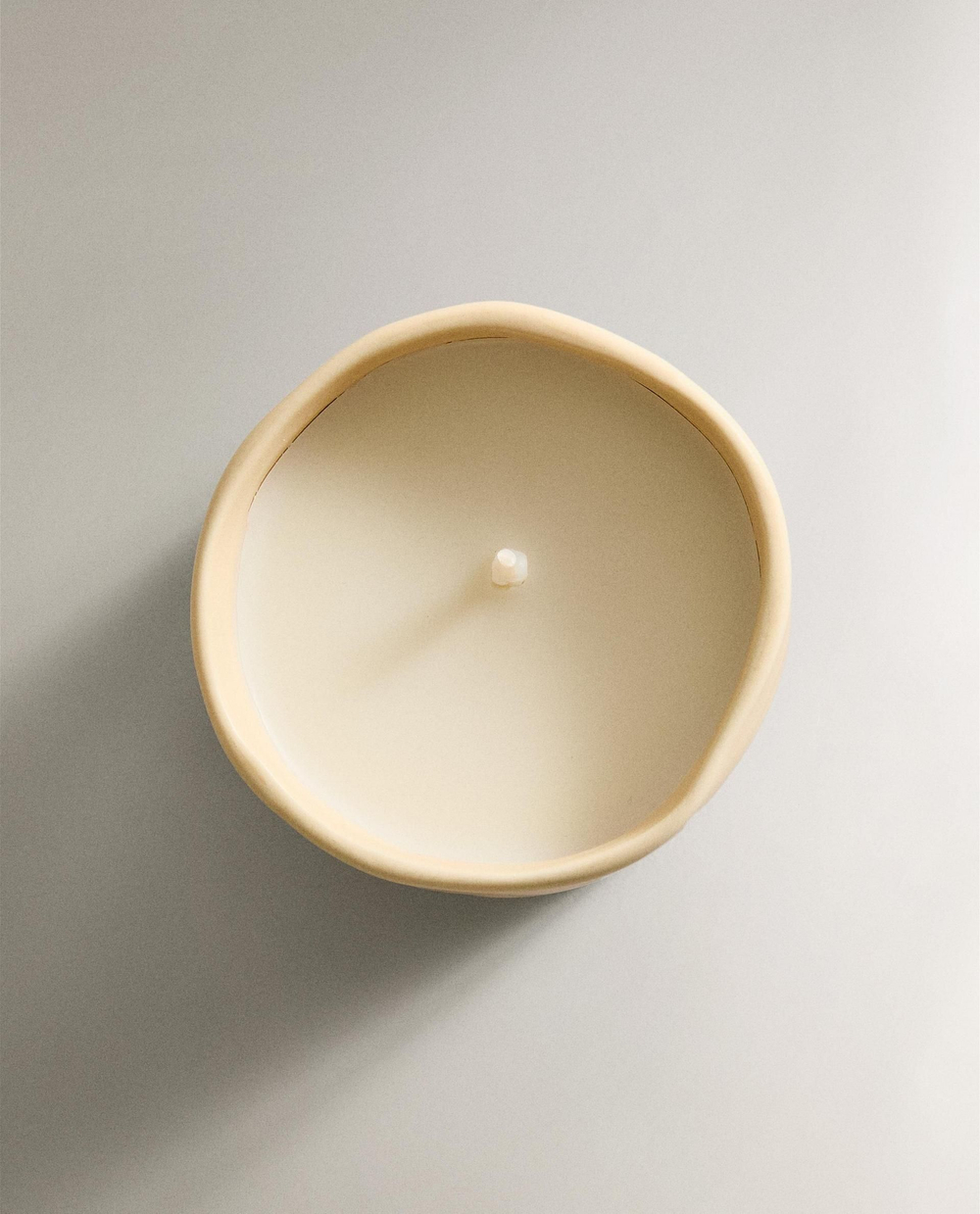 Zara Home - Ароматическая свеча светящаяся камелия, 150 г
