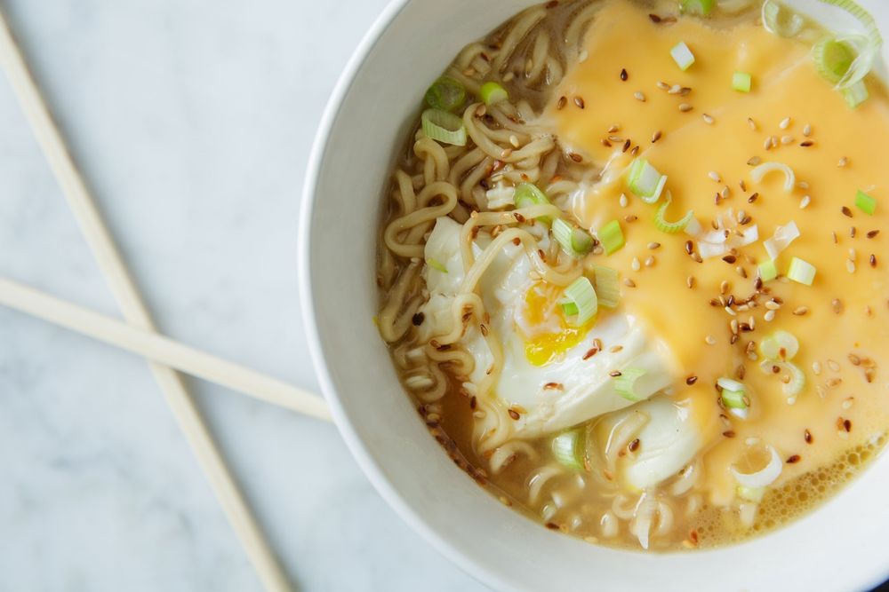 Лапша Ottogi Spicy Cheese Ramen 111 г