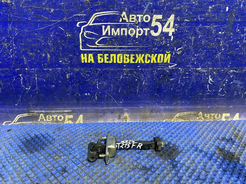 Ограничитель двери передней правой TOYOTA CARINA 1996-2001
