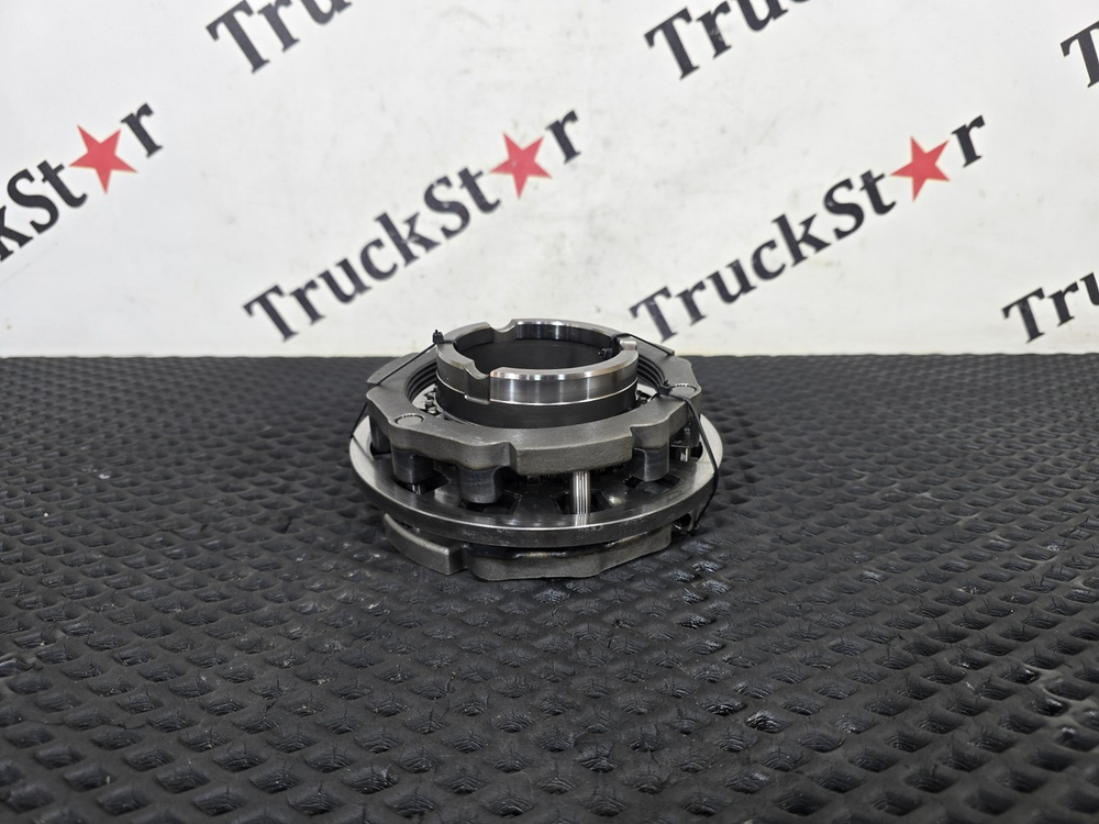 Муфта КПП в сборе  2018г