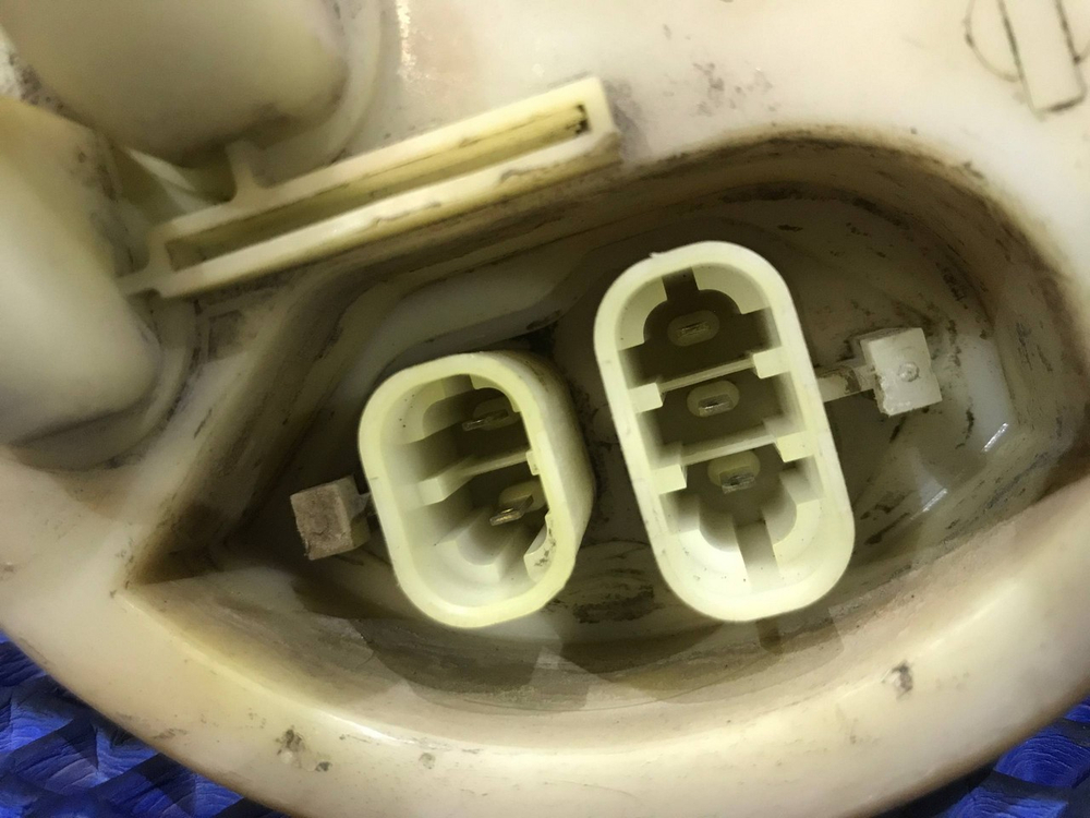 Бензонасос погружной NISSAN BLUEBIRD 1997