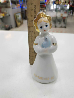 Винтаж: редкая фарфоровая статуэтка рига катюша фестивальная СССР