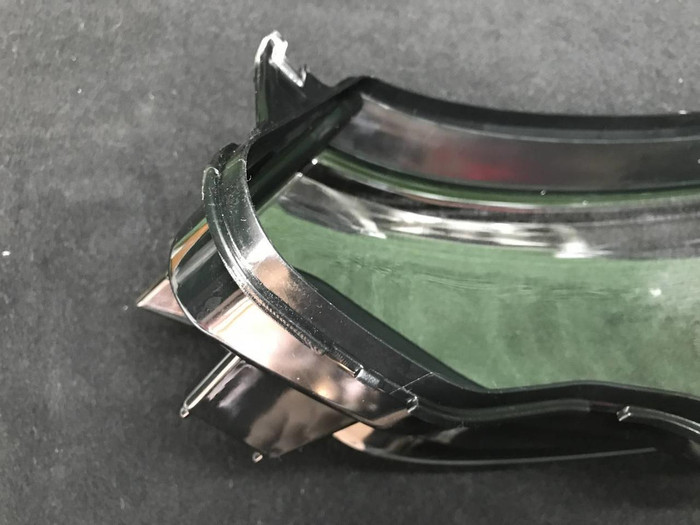 Стекло фары правое LR Discovery Sport (2019-н.в.)