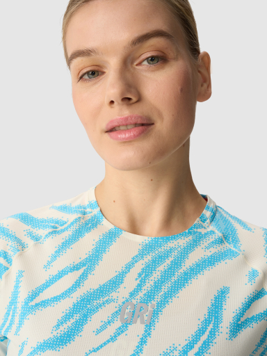 Футболка женская GRI Старт молочно-голубая