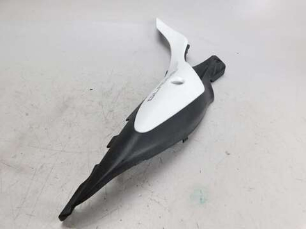 Пластик боковой правый Suzuki Gladius SFV650A 47111-44H