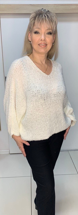 Теплый буклированный джемпер