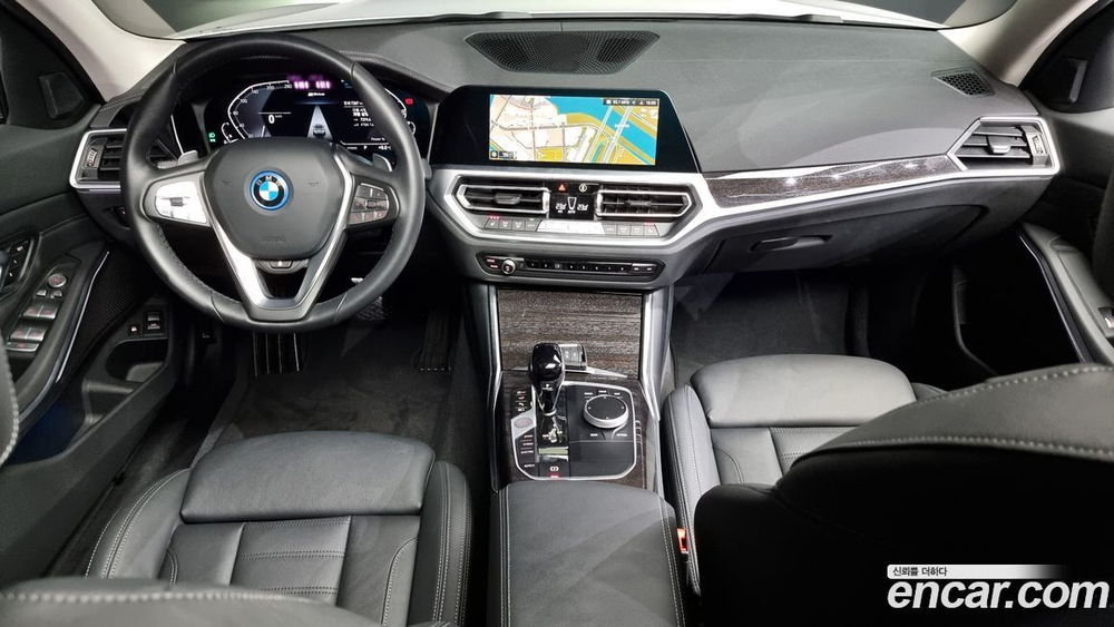 BMW 3 Series (G20) 320e Luxury (03.2022)