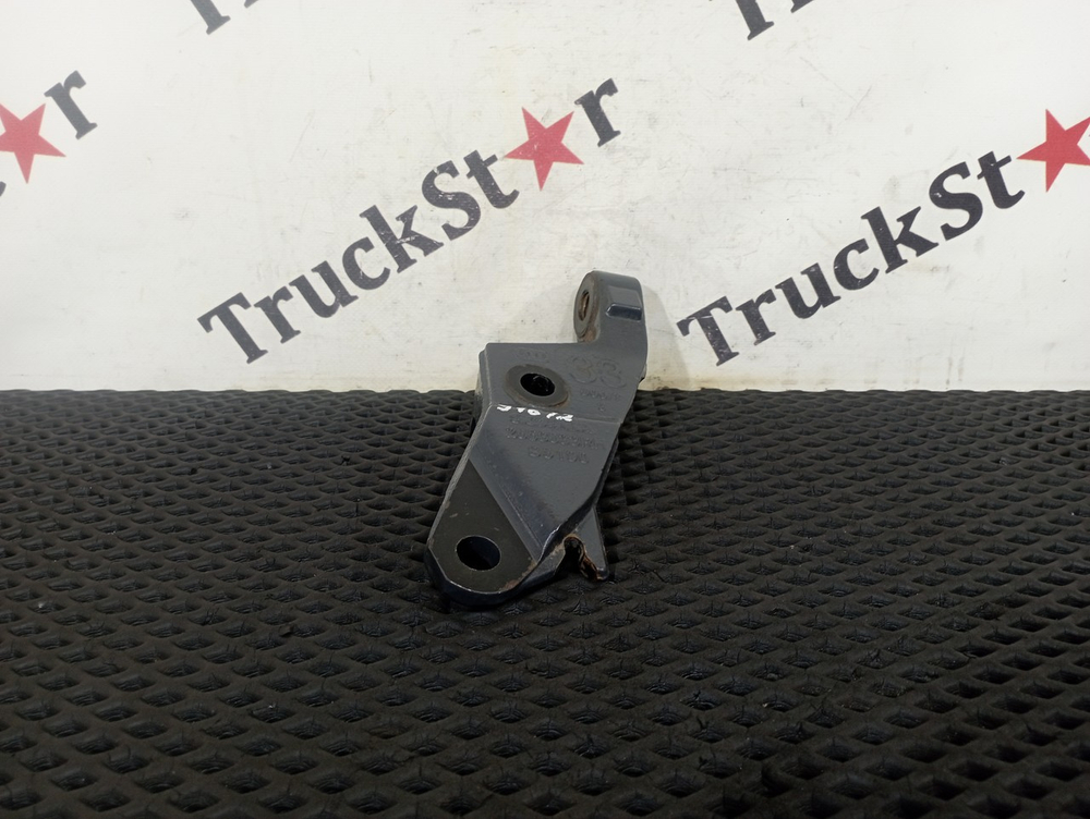 Кронштейн торсиона кабины правый 2020г.