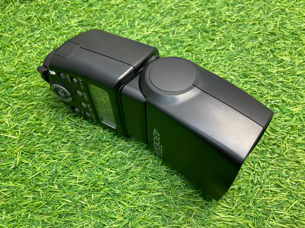Canon Speedlite 430EX II