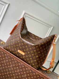 Louis Vuitton Vagabond Hobo
