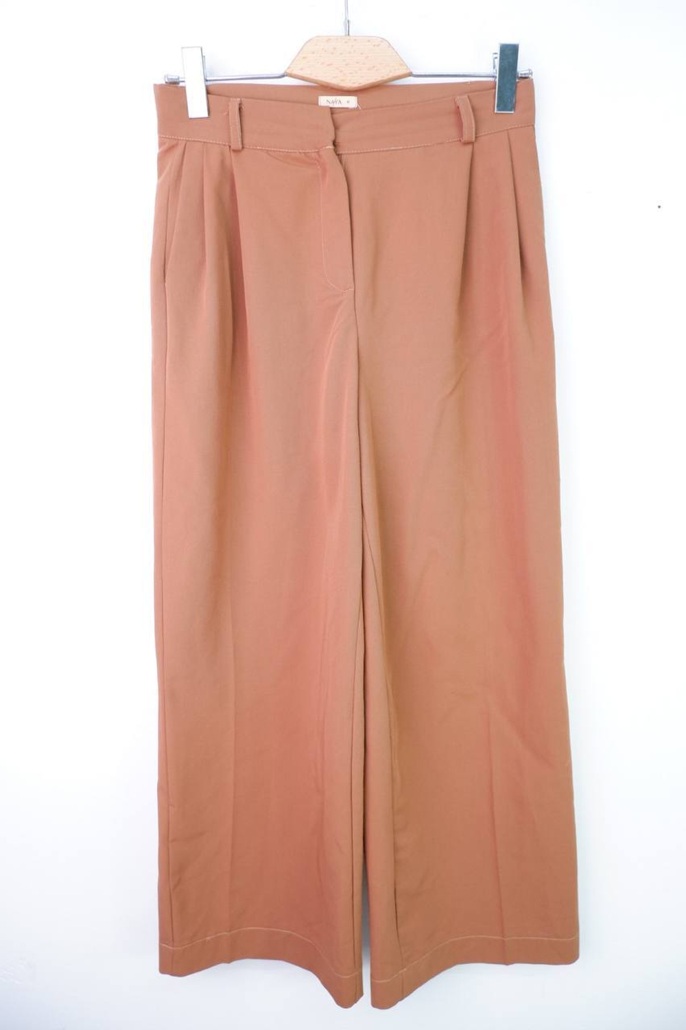 Брюки Naya красивого цвета, маркировка М, визуально на 46 размер