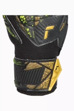 Вратарские перчатки Reusch Attrakt Infinity Finger Support Junior