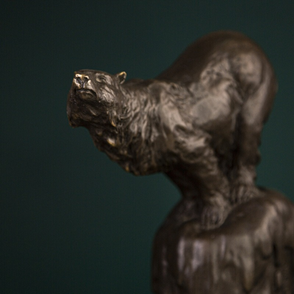 Кабинетная скульптура в стиле Ар-Деко «Медведь»