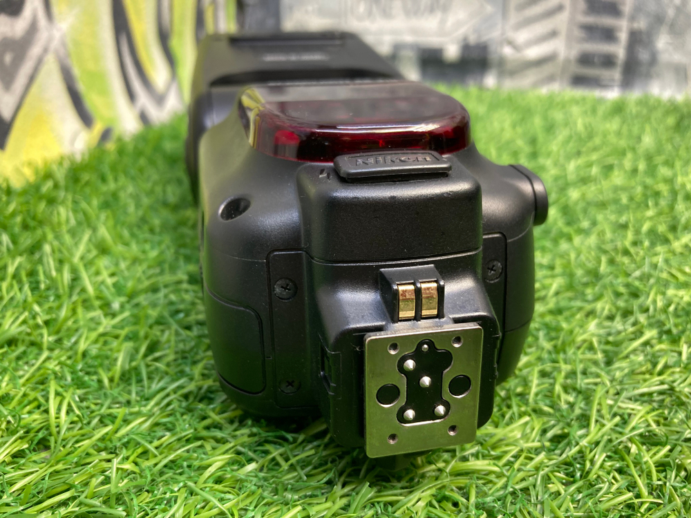 Nikon Speedlight SB-910 Покупка/Продажа