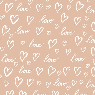 Love на бежевом