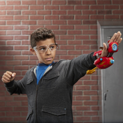 Hasbro Nerf Avengers - Рукавица Железного Человека с пусковой установкой Power Moves + 3 дротика / артикул   E7376  / GTIN 5010993665471