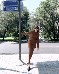 Жакет двубортный приталенный из шерсти корица