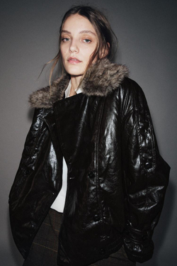 ZARA БЛЕСТЯЩАЯ КУРТКА С ВОРОТНИКОМ ИЗ ИСКУССТВЕННОГО МЕХА — ZW COLLECTION, КОРИЧНЕВЫЙ