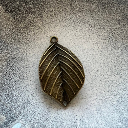 Коннектор дерево-лист. Античная бронза. Фурнитура для изготовления украшений и аксессуаров.