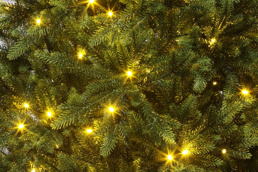 Елка с гирляндой встроенной «Юлия» (Литая хвоя) 120 см/ 1,2 м