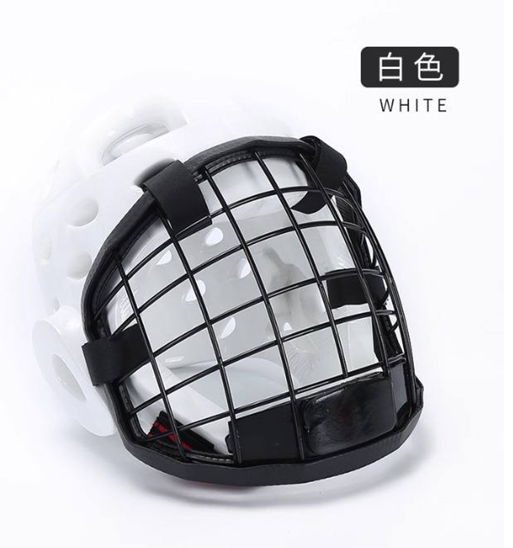 Шлем с металлической решеткой для каратэ бело-черный