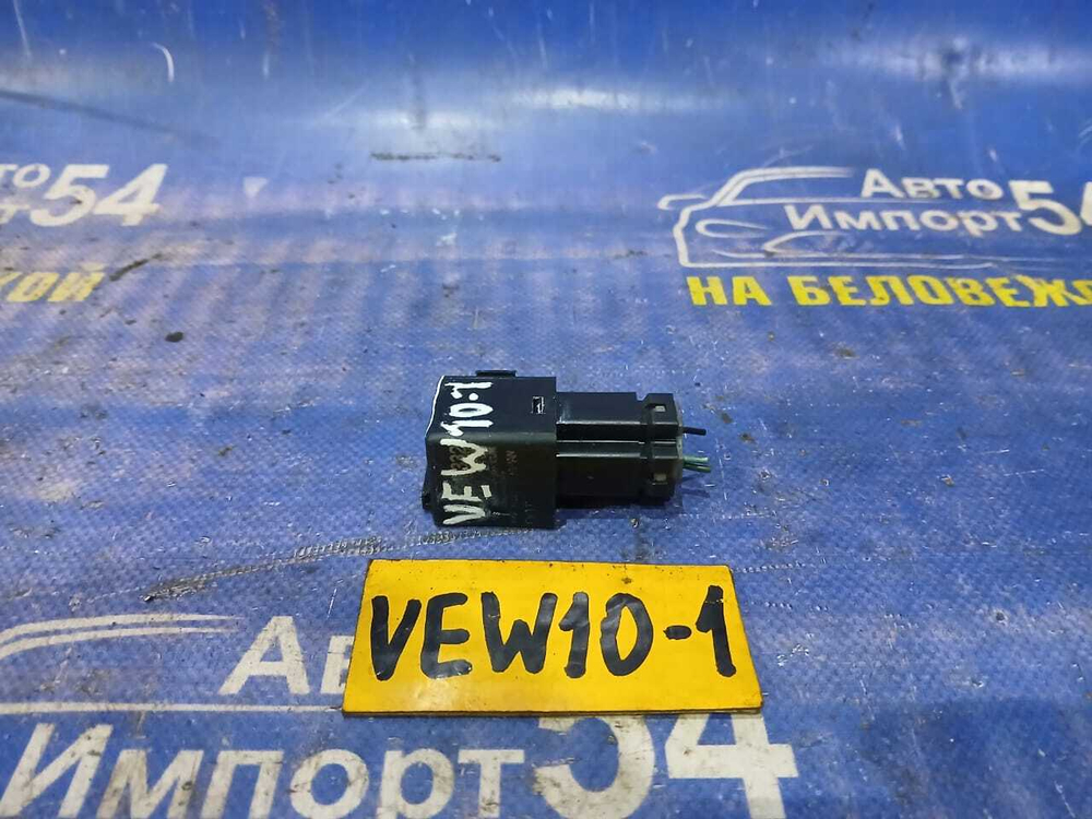 Реле поворотов NISSAN AVENIR 1997