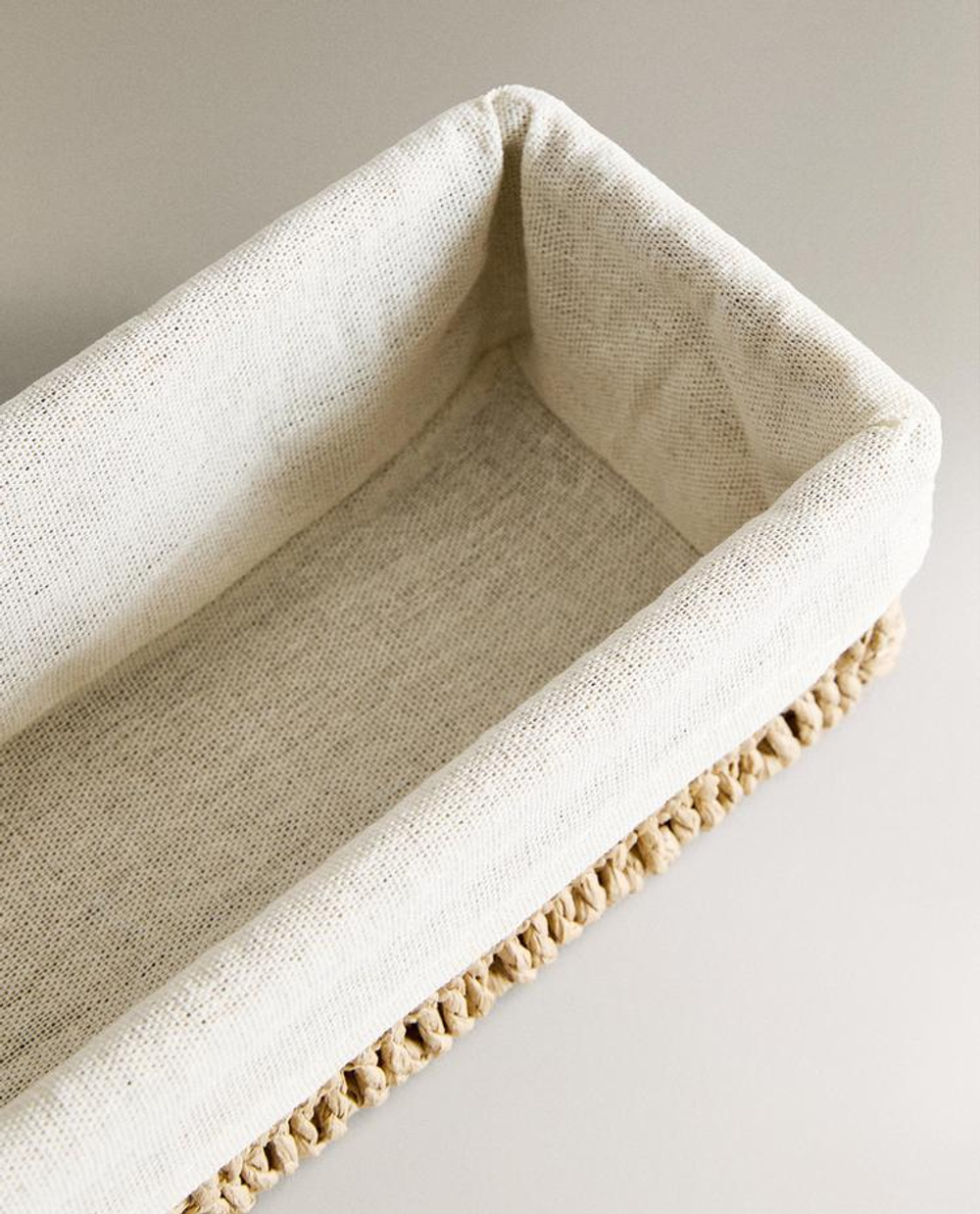 ZARA HOME ПРЯМОУГОЛЬНАЯ КОРЗИНА С ТЕКСТИЛЬНОЙ ПОДКЛАДКОЙ, СВЕТЛО-БЕЖЕВЫЙ