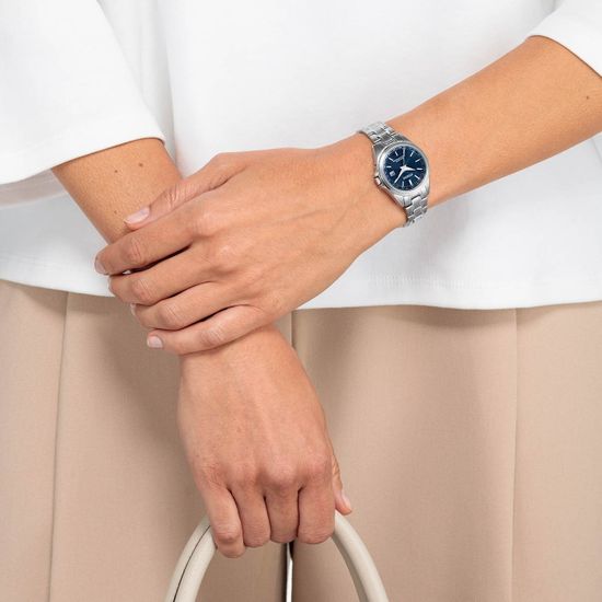 Наручные часы Citizen EC1180-81L