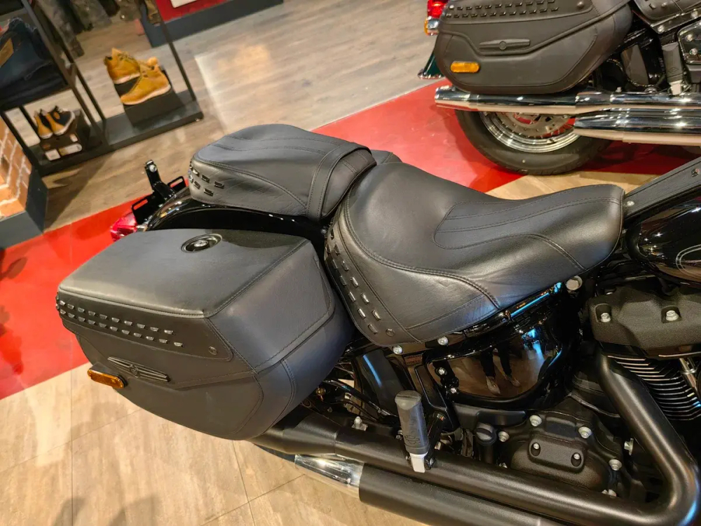 Harley-Davidson Heritage 114 Softail Vivid Black 2022 с НДС