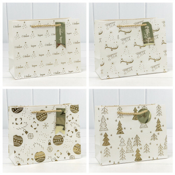 
          Пакет подарочный 23 х 18 х 10 см Набор 4 шт "Новый год" с тиснением (Белый)