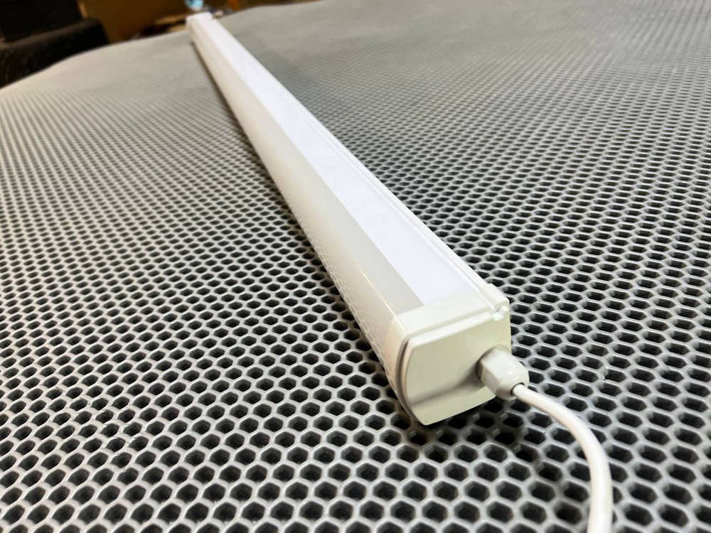 Светильник линейный промышленный СКС 1200 мм, IP65, 5000К, 50w, 220v