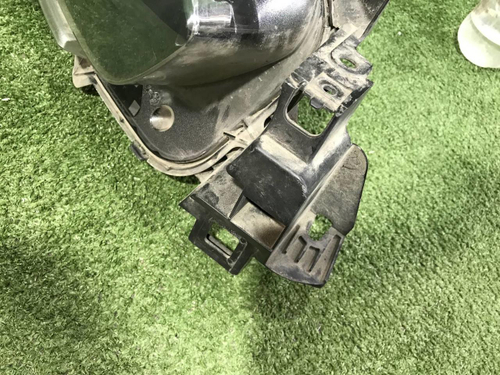 Фара правая Mazda CX-5 1 (2015-2017) LED