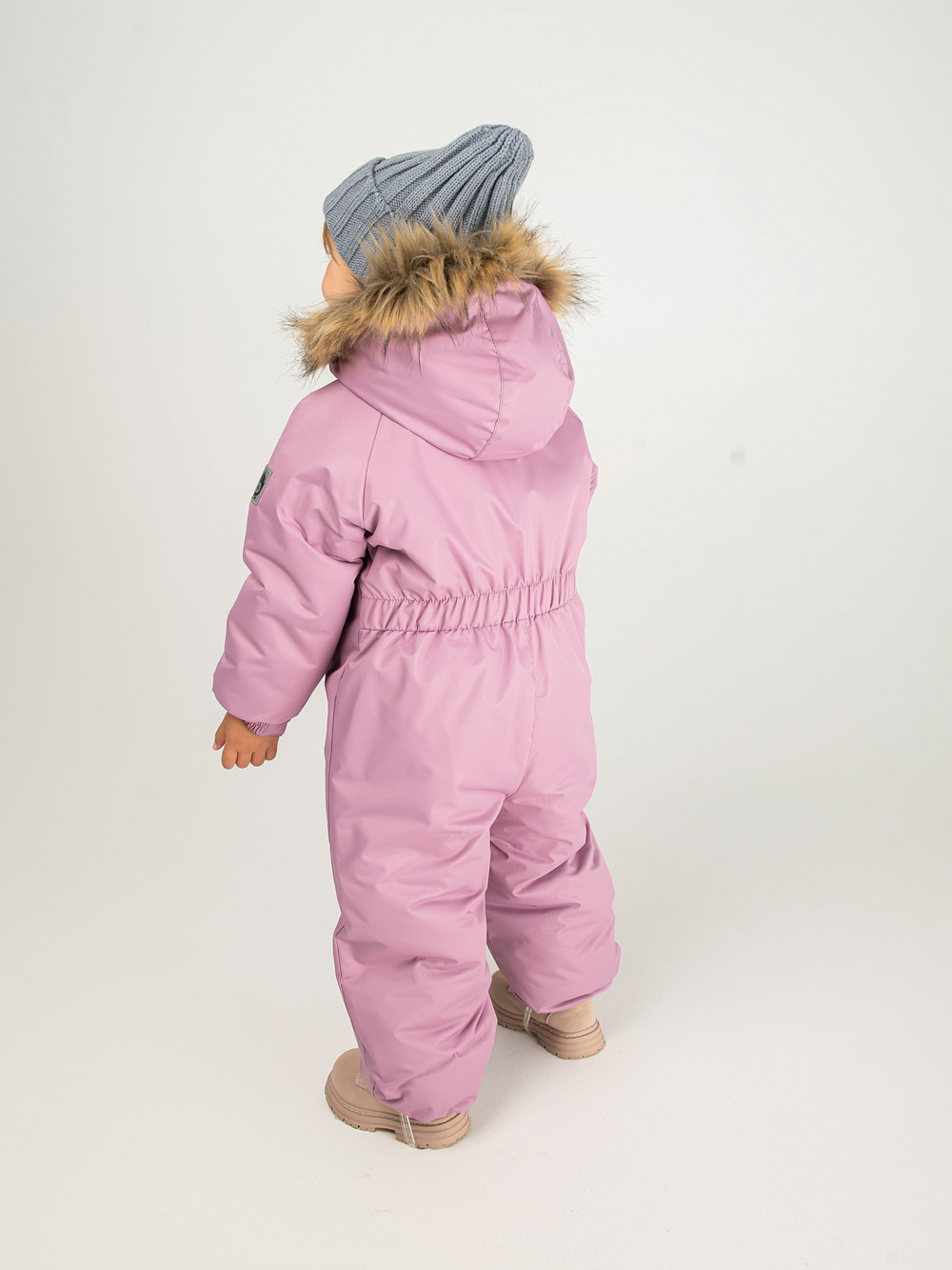 Комбинезон мембранный зимний с капюшоном с меховой опушкой "Пыльная роза"
