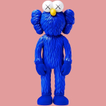 Дизайнерские игрушки KAWS KAWS BFF Open Edition Vinyl Figure Blue 33cm, KW-BFFOEVBL