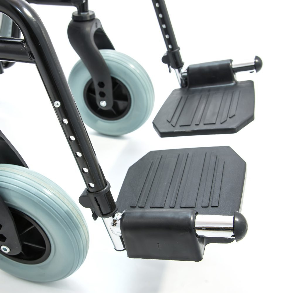 Мега-Оптим Mega-130 с пневматическими задними колесами (до 135 кг), Кресло-коляска с ручным приводом для лиц с большим весом прогулочная (для инвалидов и детей-инвалидов),код ФСС 07-02-07