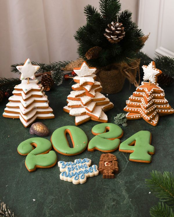 Сборная елка из пряников звезд 7 уровней