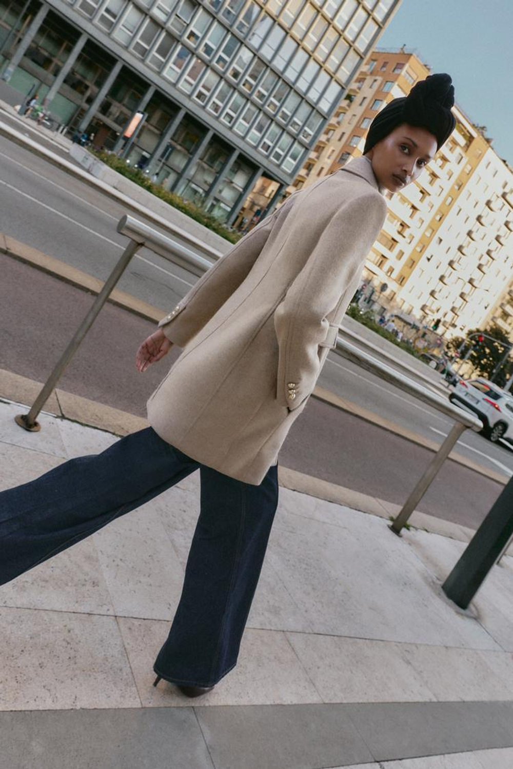 ZARA КОРОТКОЕ ДВУБОРТНОЕ ПАЛЬТО С ШЕРСТЬЮ, СВЕТЛЫЙ СЕРО-КОРИЧНЕВЫЙ