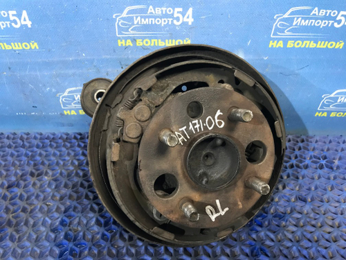 Ступица задняя левая TOYOTA CARINA 1990