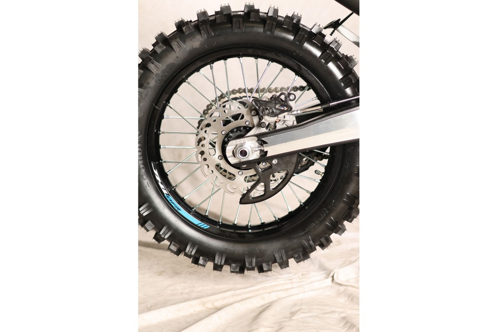 Мотоцикл JHLofr ZR3 CB300RL (175FMN)