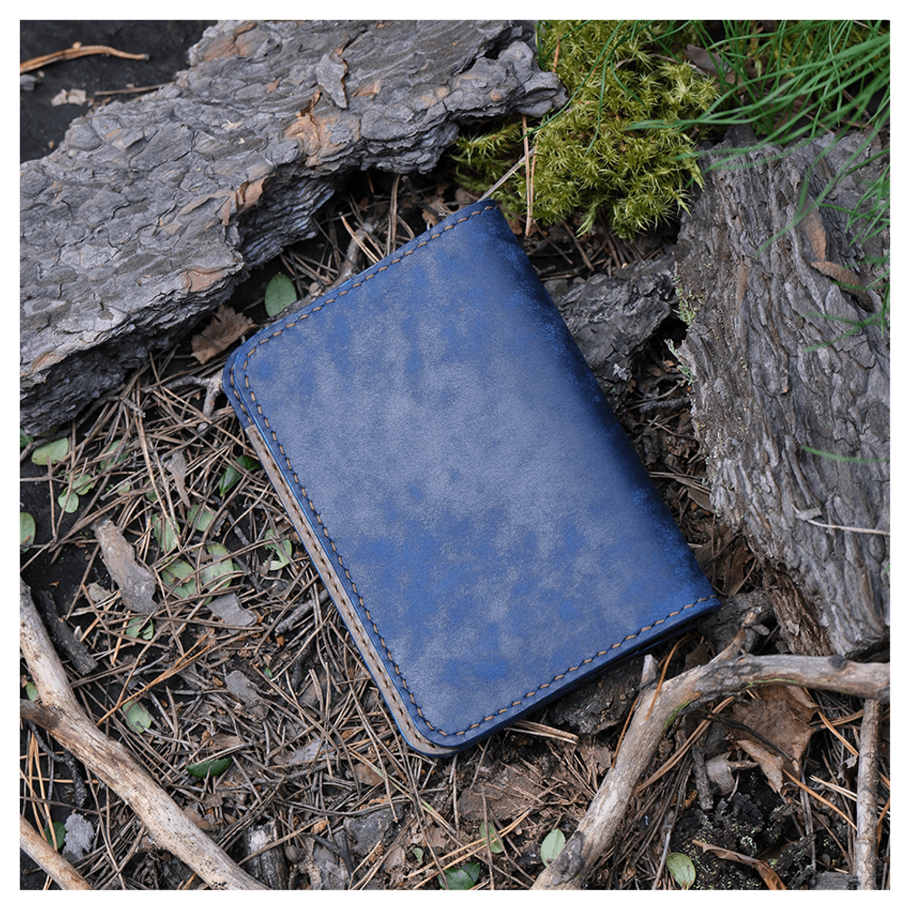 Кожаная обложка на паспорт «Шаманка»