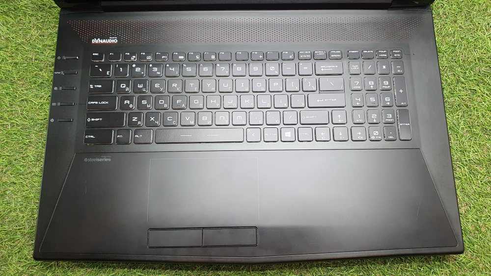 Игровой MSI i7-6/16 Gb/GTX 980M 4 Gb/FHD/GT72S 6QE(Dominator Pro G)-829XRU [9s7-178211-829]/Windows 10