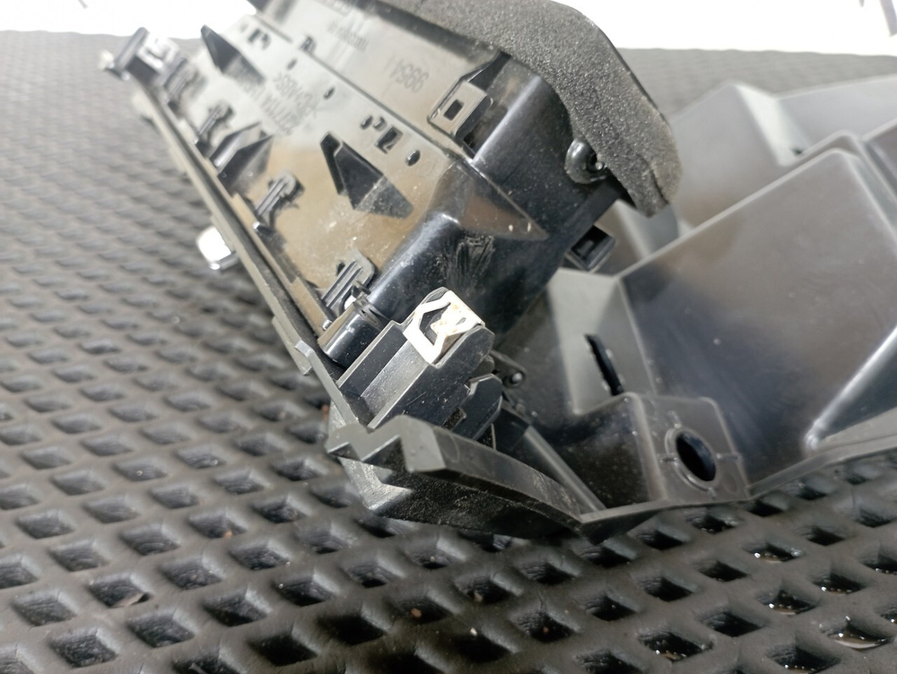 Дефлектор воздушный 2023г