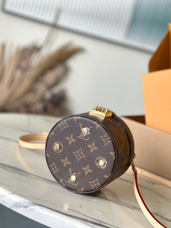 Louis Vuitton Scott
