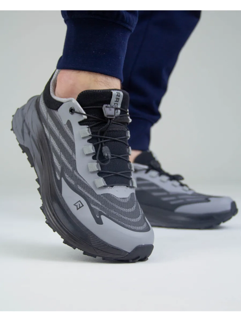 Кроссовки с двойной амортизацией для тренировок