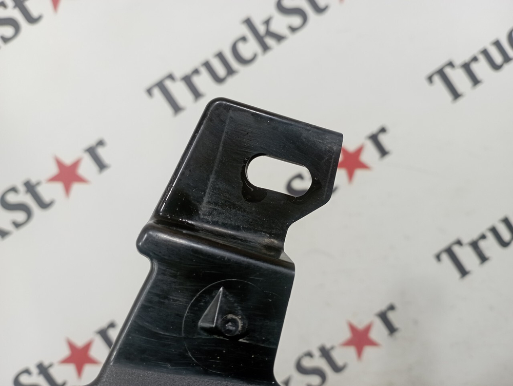 Накладка капота левая 2023г